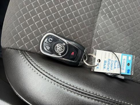 Used 2022 Buick Encore Preferred w/ Safety Package image 46