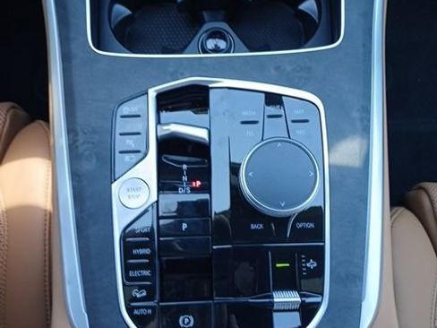 New 2026 BMW X5 xDrive50e image 23