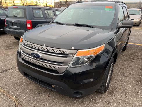 Used 2013 Ford Explorer 4WD w/ Class III Trailer Tow Pkg image 4