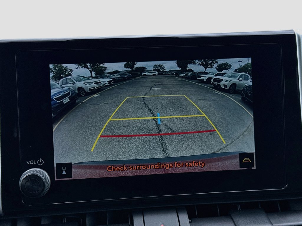 Used 2025 Toyota RAV4 XLE AWD/4WD image 15