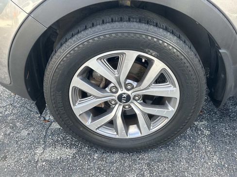 Used 2016 Kia Sportage LX image 12