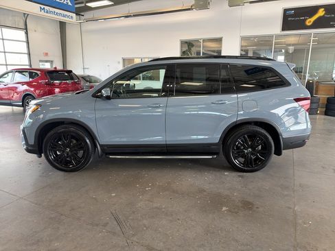Used 2022 Honda Pilot Black Edition image 2