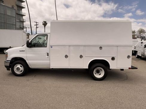 New 2025 Ford E-350 and Econoline 350 Super Duty w/ Power Equipment Group image 16