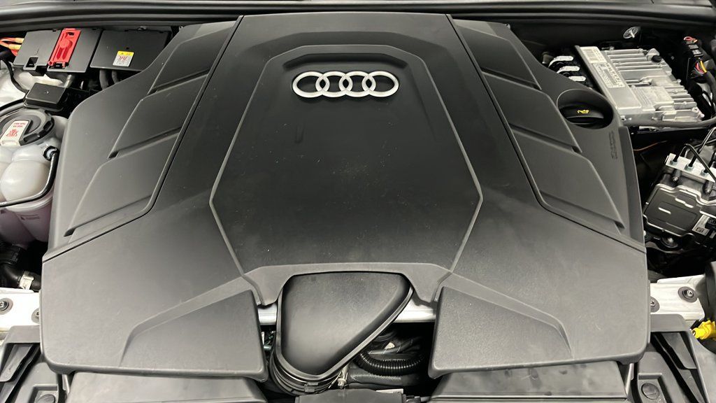 Used 2023 Audi Q8 Premium Plus w/ Premium Plus Package AWD/4WD image 36