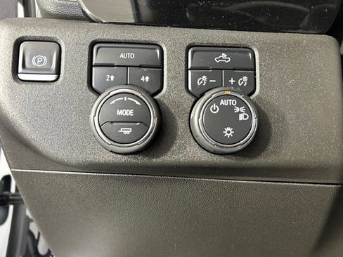 Used 2022 Chevrolet Silverado 1500 LT w/ Work Truck Package image 19