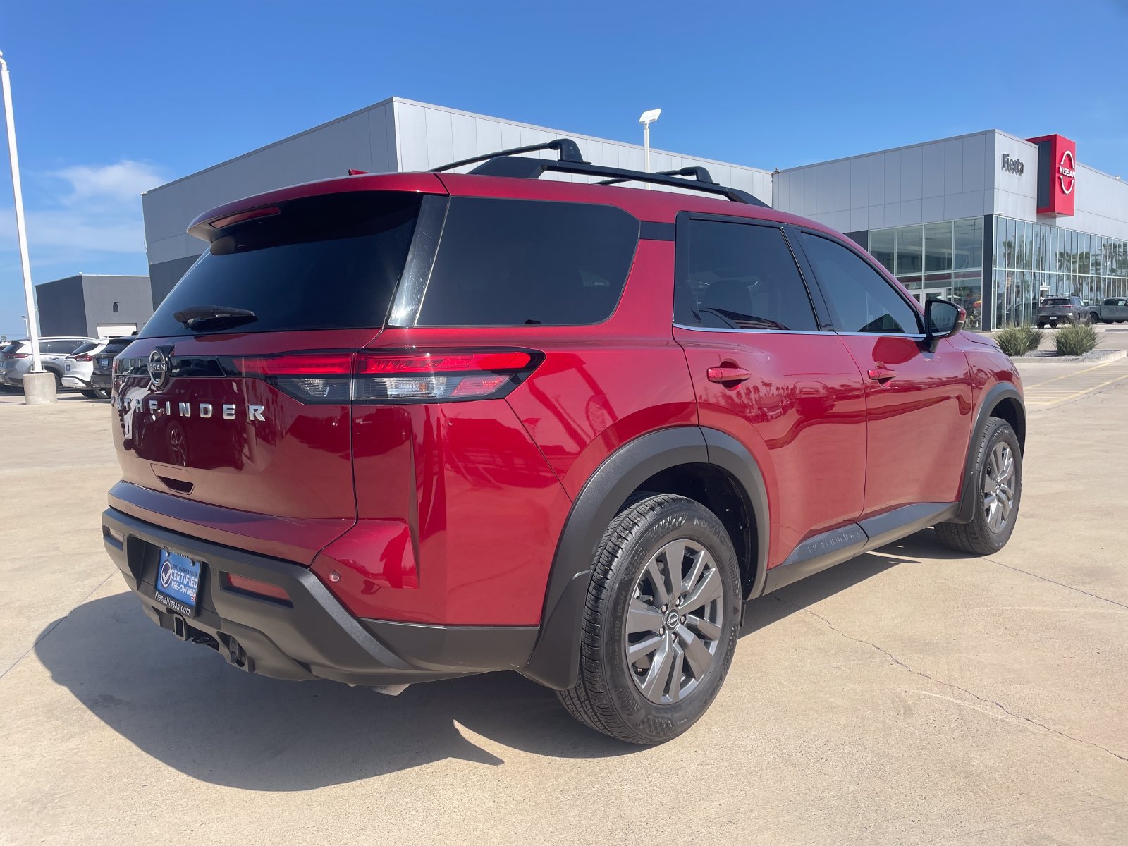 Used 2025 Nissan Pathfinder SV w/ SV Premium Package FWD image 5