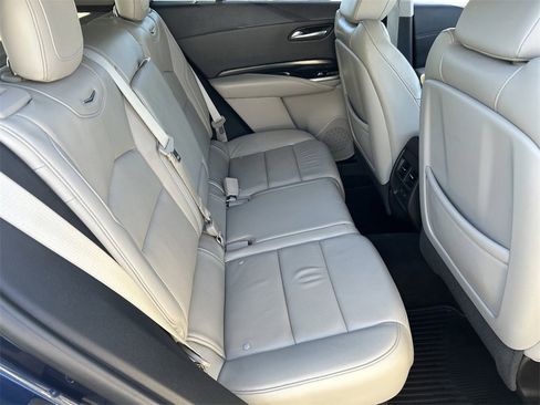 Used 2019 Cadillac XT4 Premium Luxury image 13