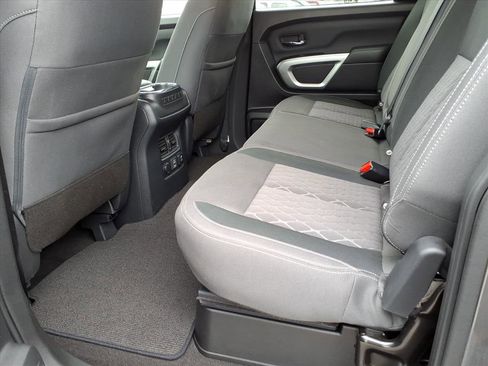 Certified 2024 Nissan Titan SV w/ SV Convenience Package AWD/4WD image 5