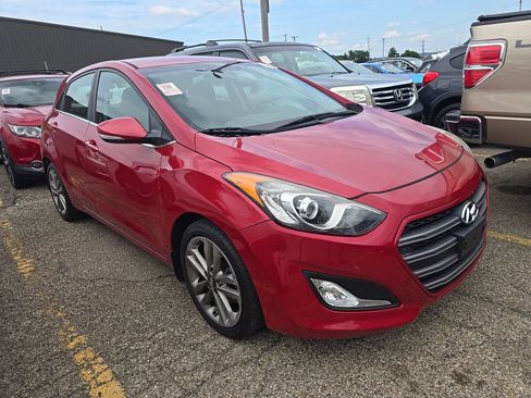 Used 2016 Hyundai Elantra GT w/ Option Group 02 FWD image 4