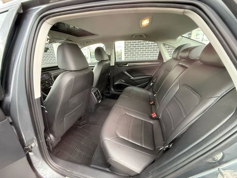 Used 2020 Volkswagen Passat 2.0T R-Line image 15