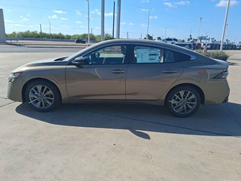New 2026 Nissan Sentra SL w/ Floor Mat Package FWD image 4