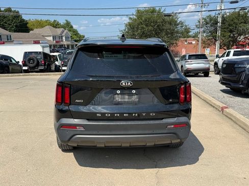 Used 2021 Kia Sorento S w/ Panoramic Sunroof Package AWD/4WD image 7