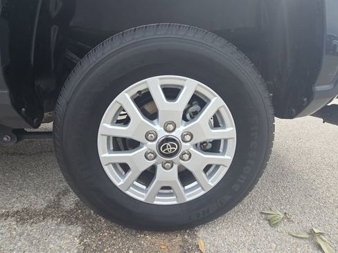 Used 2025 Toyota Tacoma SR5 image 32