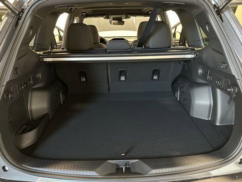 Used 2025 Subaru Forester Premium image 24