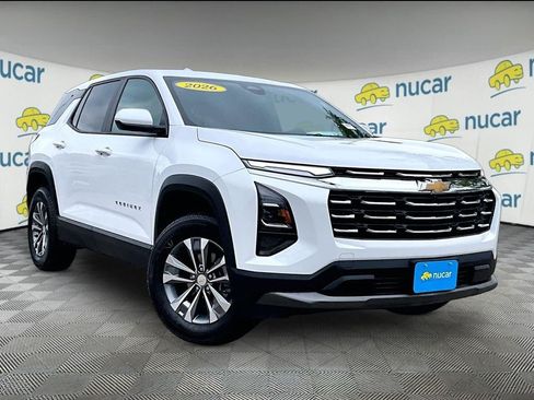 Used 2026 Chevrolet Equinox LT AWD/4WD image 1