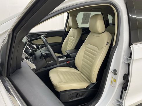 Used 2020 Ford Edge SEL image 19