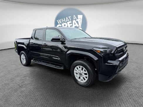 Certified 2026 Toyota Tacoma SR5 AWD/4WD image 1