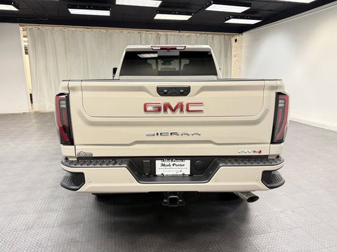 New 2026 GMC Sierra 2500 AT4 image 4