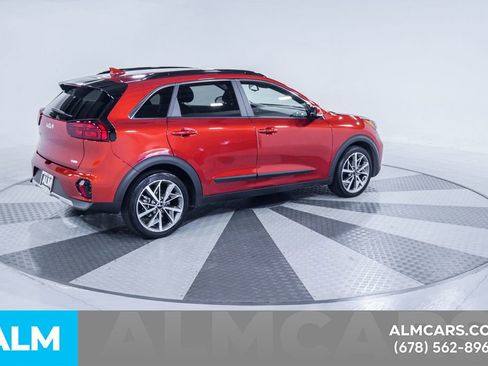 Used 2022 Kia Niro Touring Special Edition image 11
