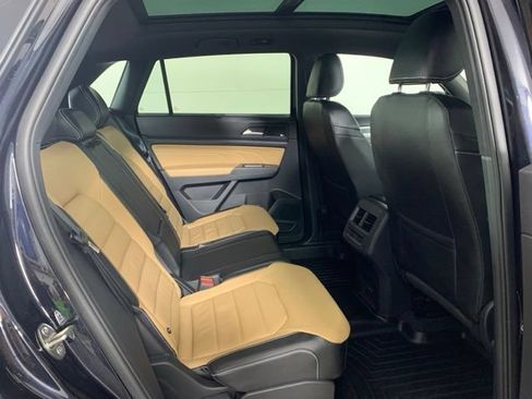 Used 2023 Volkswagen Atlas Cross Sport SEL Premium R-Line AWD/4WD image 23