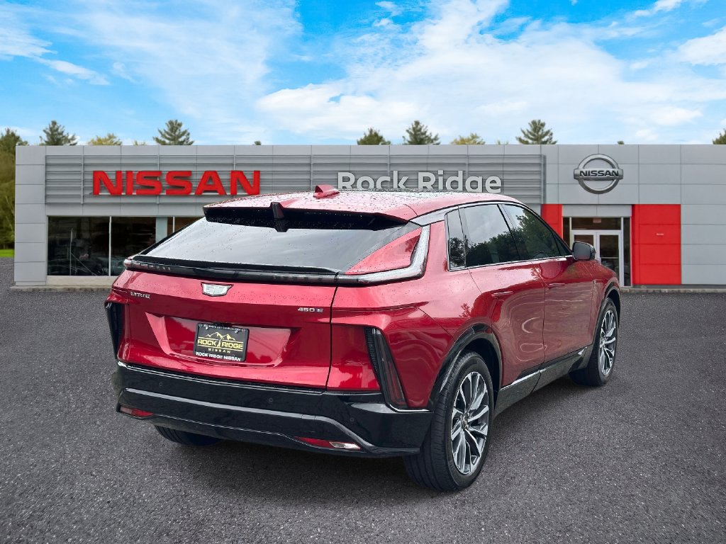Used 2024 Cadillac Lyriq Sport RWD image 5