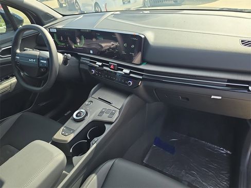 New 2026 Kia Sportage X-Line image 12
