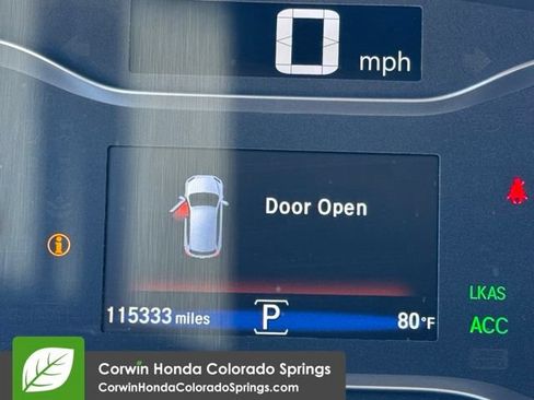 Used 2018 Honda Pilot Touring image 18