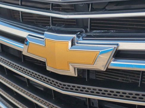 Certified 2021 Chevrolet Traverse LT FWD image 29