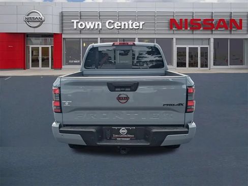 Certified 2024 Nissan Frontier PRO-4X w/ Technology Package AWD/4WD image 6