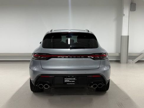 Certified 2026 Porsche Macan AWD/4WD image 9