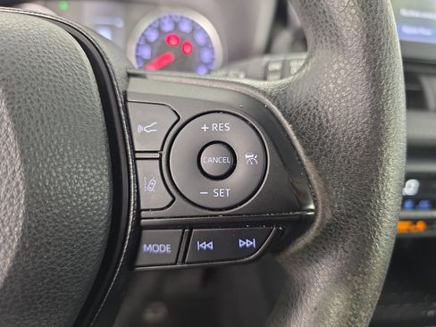 Used 2022 Toyota RAV4 XLE FWD image 23