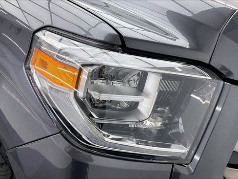 Used 2021 Toyota Tundra Limited w/ Limited Premium Package AWD/4WD image 29
