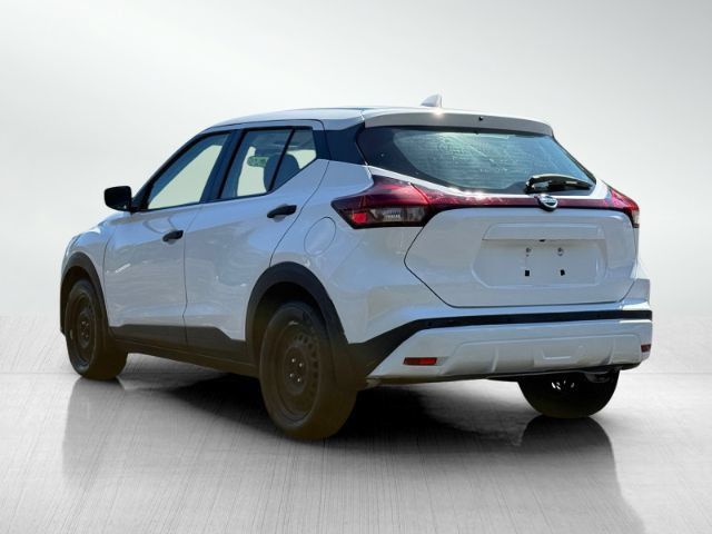 Used 2021 Nissan Kicks S FWD image 6
