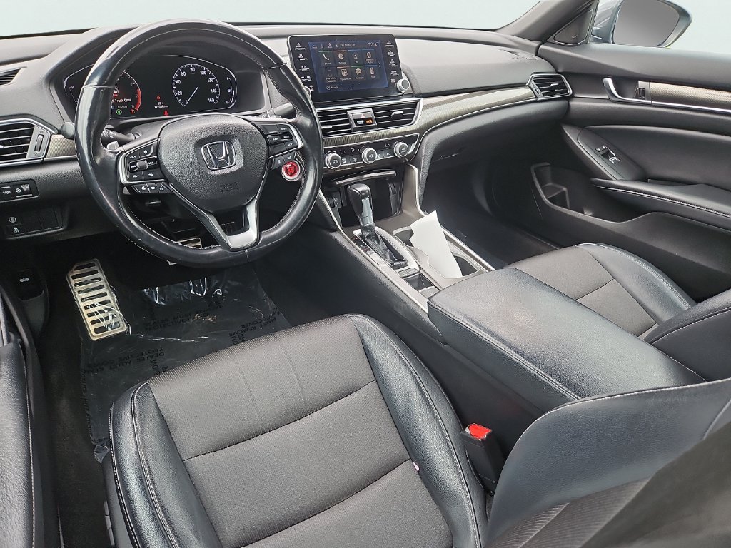 Used 2018 Honda Accord Sport image 9