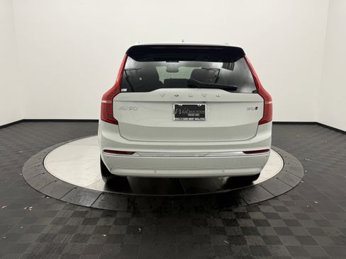 Certified 2023 Volvo XC90 B5 Plus w/ Protection Package AWD/4WD image 6