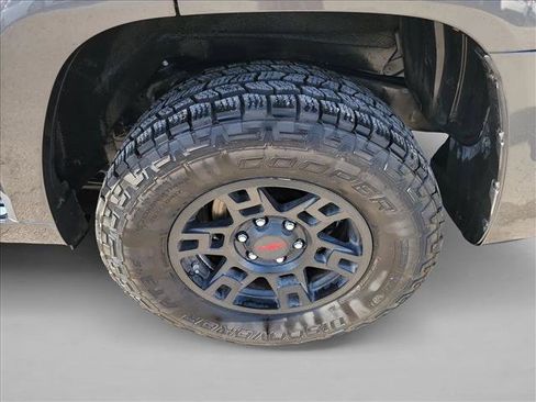 Used 2011 Toyota 4Runner Limited image 12