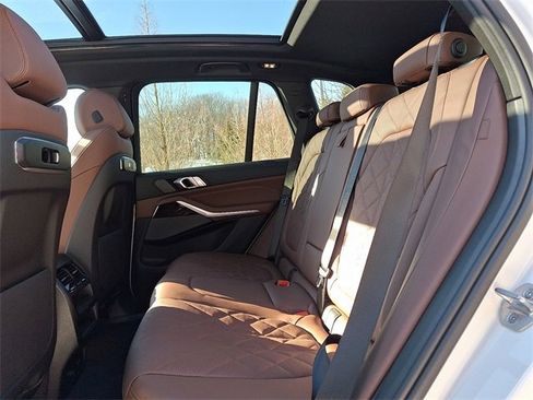 New 2026 BMW X5 xDrive50e w/ M Sport Package image 9