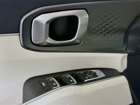Used 2025 Kia Sorento S w/ Panoramic Sunroof Package FWD image 21