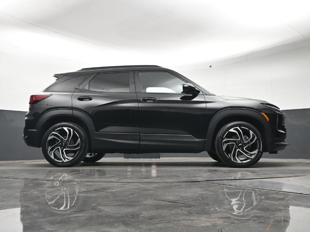 Used 2024 Chevrolet TrailBlazer RS w/ Convenience Package AWD/4WD image 29