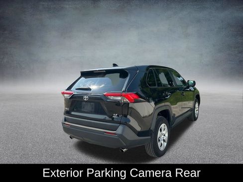 Used 2024 Toyota RAV4 LE AWD/4WD image 6