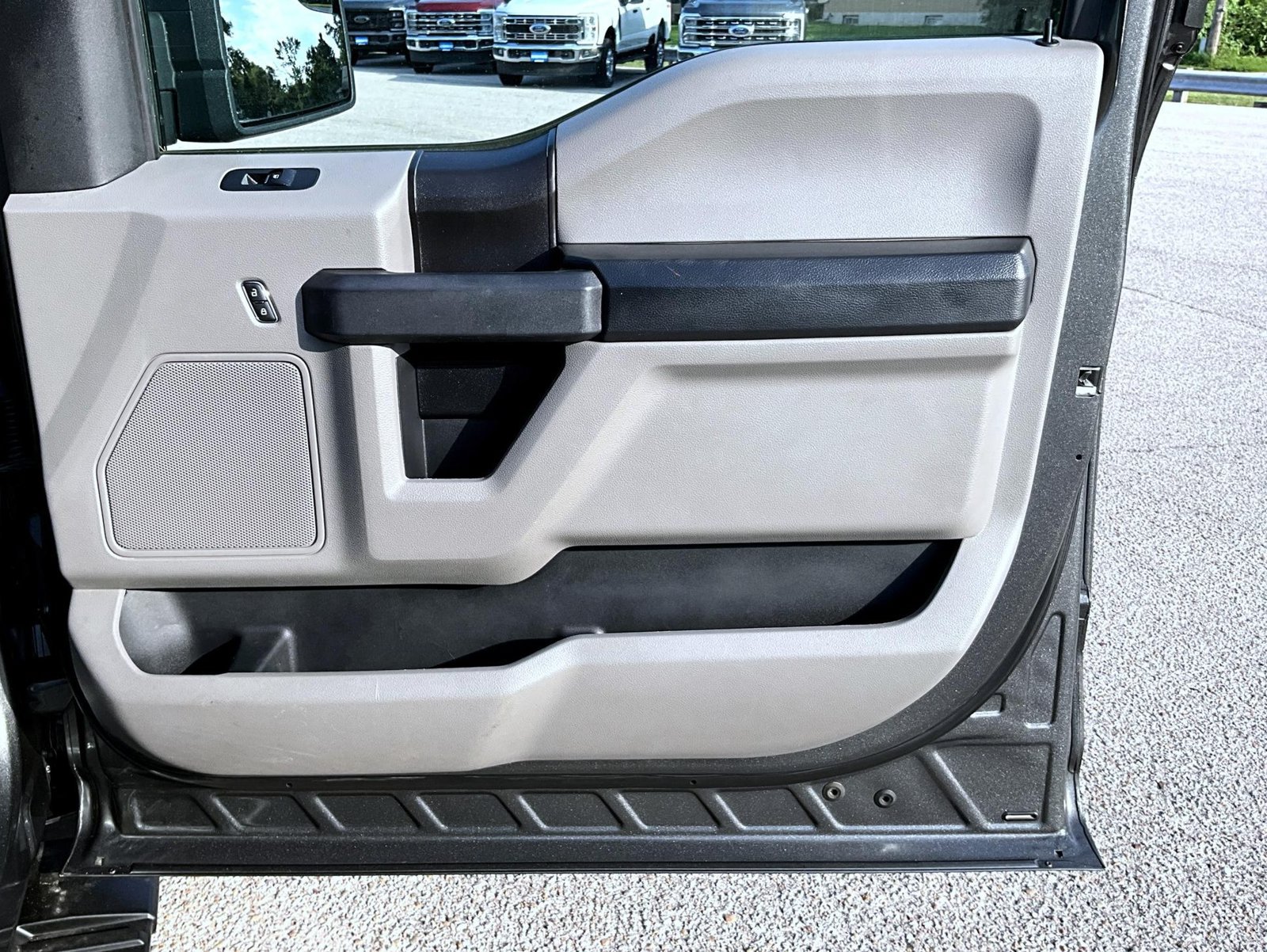 Used 2018 Ford F150 XL w/ Equipment Group 101A Mid AWD/4WD image 18