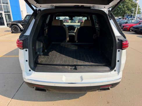 Used 2023 Chevrolet Traverse Premier w/ LPO, Floor Liner Package AWD/4WD image 4