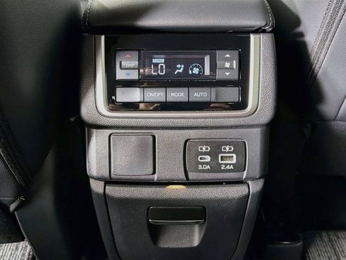 Used 2026 Subaru Ascent Premium AWD/4WD image 28