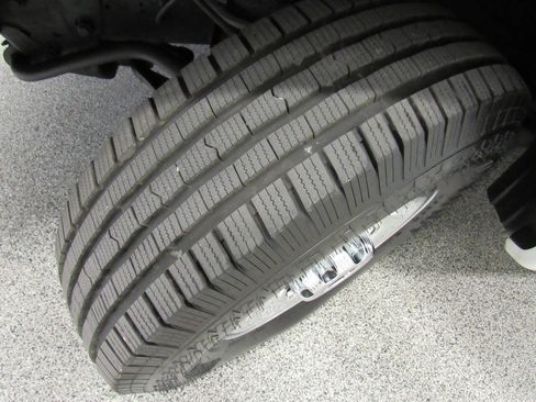 Used 2020 Chevrolet Express 2500 w/ Driver Convenience Package image 24