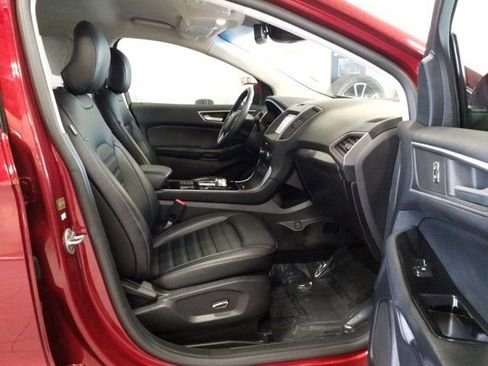 Used 2019 Ford Edge SEL w/ Equipment Group 201A image 16