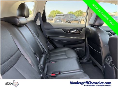 Used 2017 Nissan Rogue SL w/ SL Premium Package FWD image 27