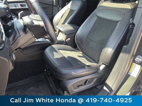 Used 2023 Ford Explorer ST-Line w/ Class IV Trailer Tow Package AWD/4WD image 25