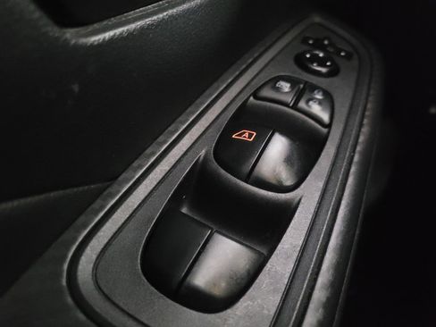 Used 2024 Nissan Versa S w/ Trunk Package FWD image 27