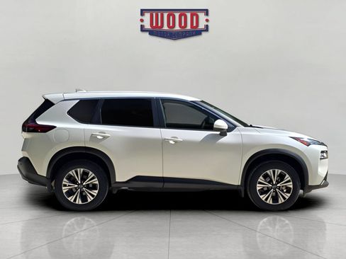 Used 2023 Nissan Rogue SV AWD/4WD image 2