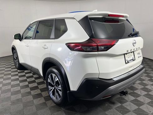Used 2023 Nissan Rogue SV AWD/4WD image 3